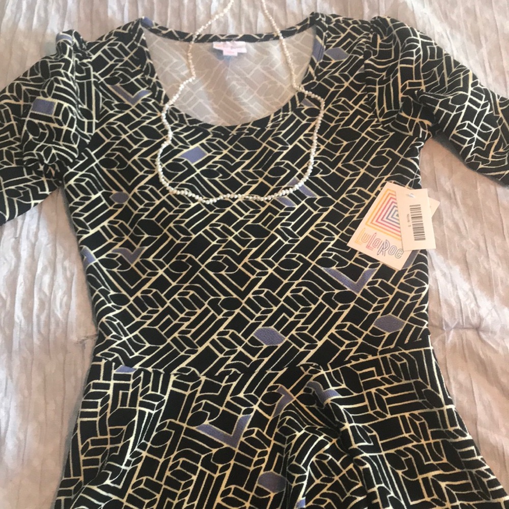 NWT Lularoe S Nicole